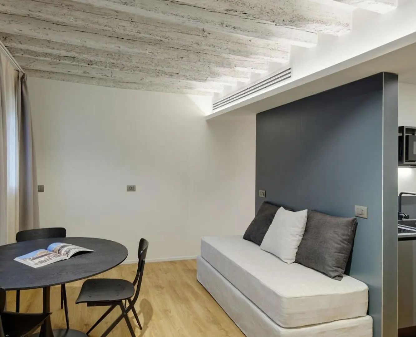 Palazzina Riva Apartment Venice Italy